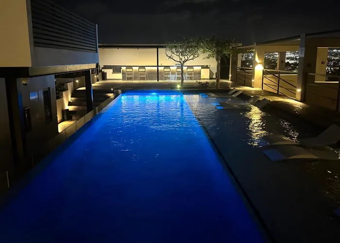 Apartamento Rooftop Escape • Walk To • Luxury